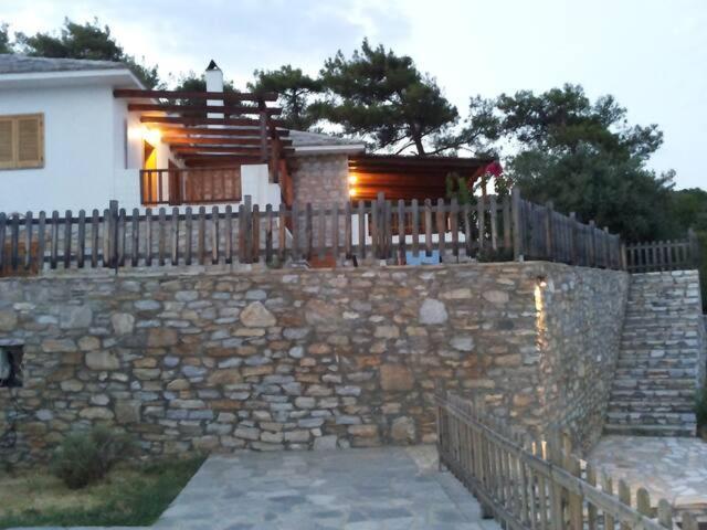 Aliki House Apartment ภายนอก รูปภาพ