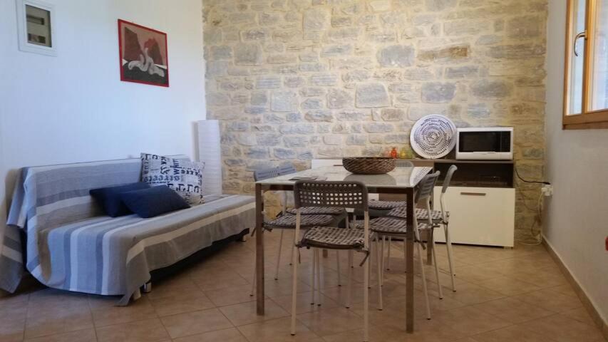 Aliki House Apartment ภายนอก รูปภาพ